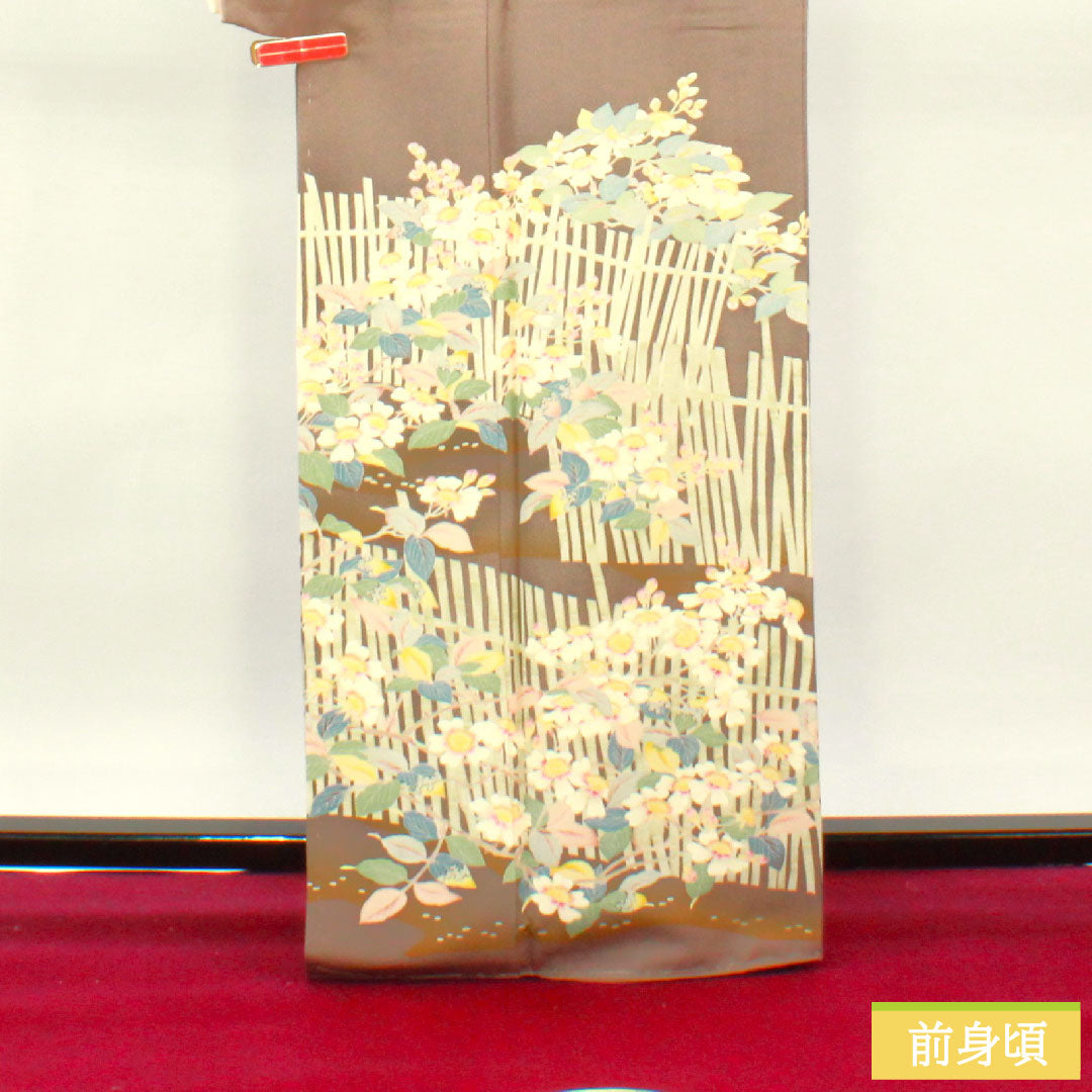 色留袖 正絹 身丈165cm 裄丈66cm 袷 梅鼠色(うめねずいろ) 本加賀友禅 柿本市郎 草花模様 三つ紋 丸に三ツ割木瓜 Bランク 三つ紋 紫系 1111001314520