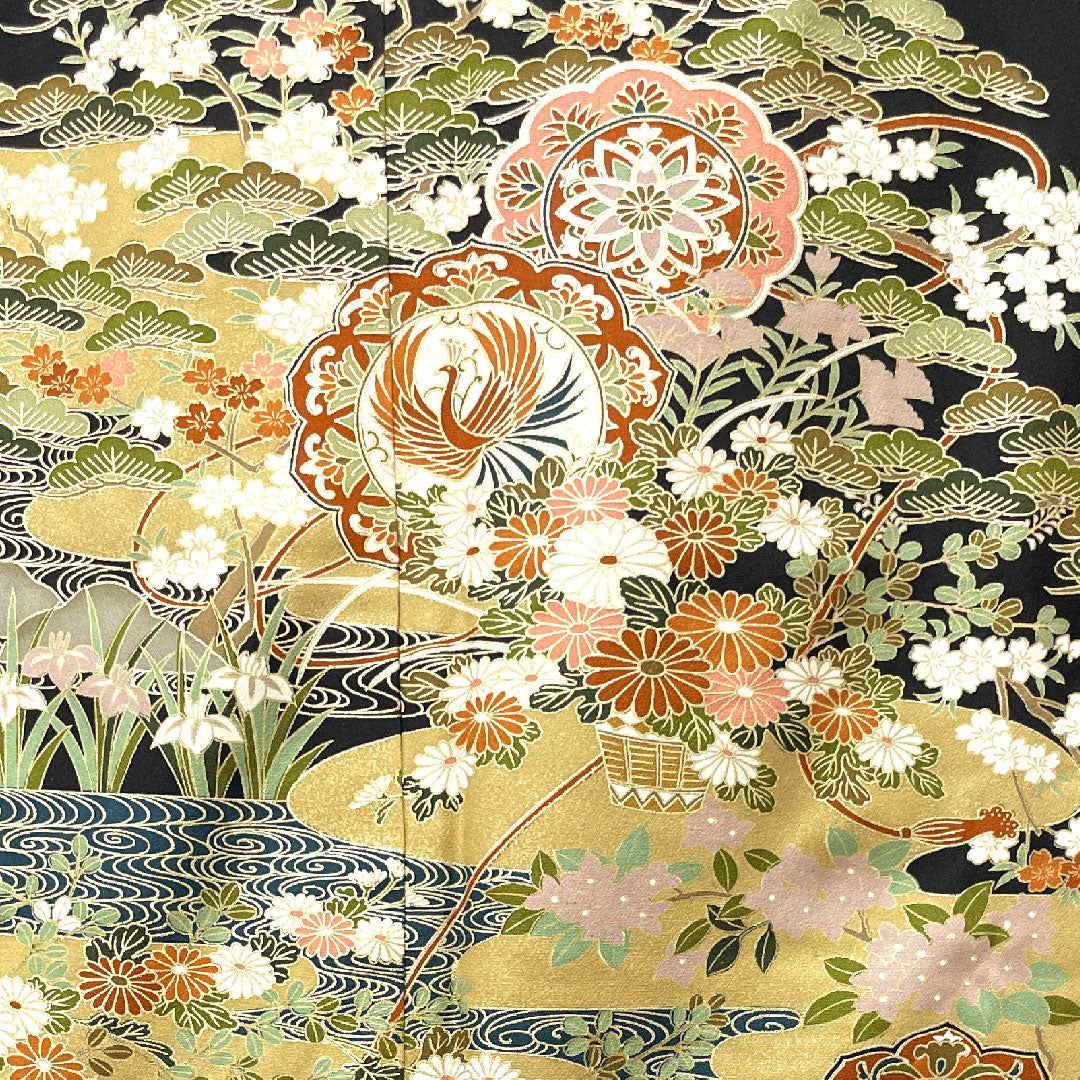 Black formal kimono, length 163.5cm, sleeve length 62.5cm, lined, Kyoto Yuzen, auspicious motif, circle with iris, pure silk, A rank, five crests, black, 1111000633410