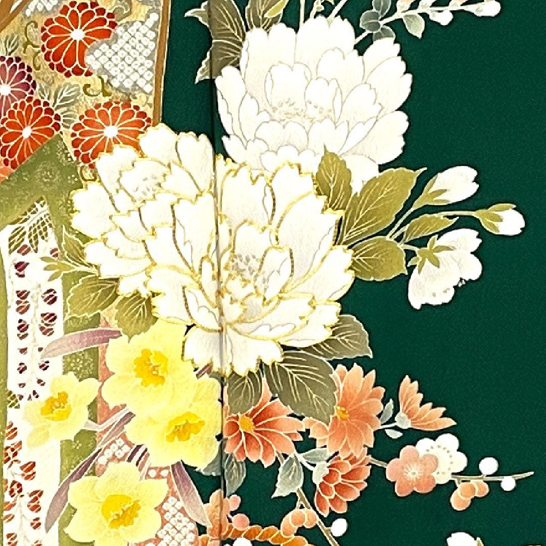 Long-sleeved kimono, length 165cm, sleeve length 65cm, lined, Imperial carriage and flower pattern, pure silk, S rank, green, 1113000502519
