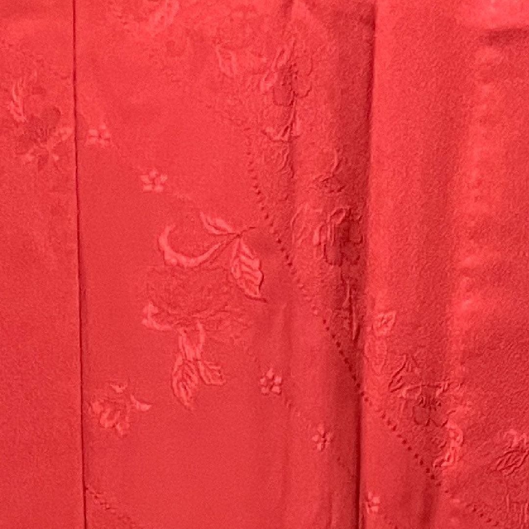 Nagajuban (long undergarment) made of pure silk, length 134cm, sleeve length 69.5cm, for single layer furisode, crimson, floral pattern, rank S, red, 1129000372412