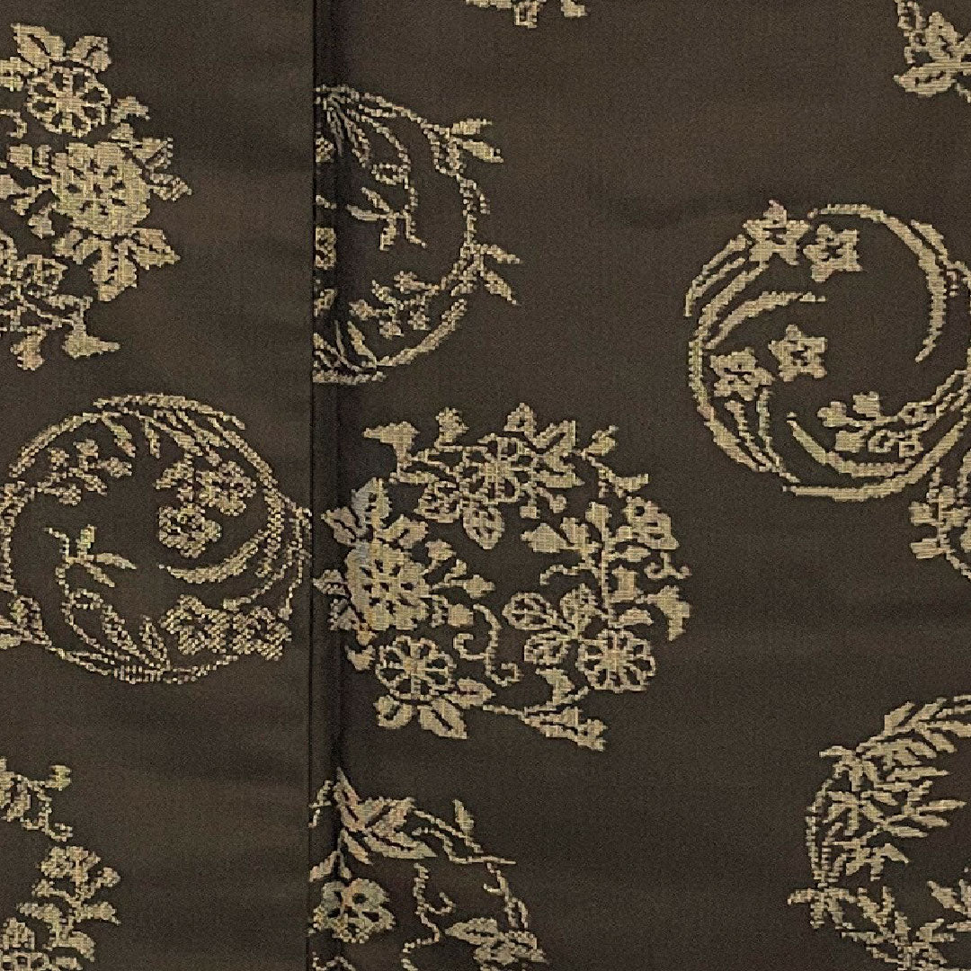 Oshima Tsumugi, Length 158.5cm, Sleeve length 63cm, Warp and weft ikat, Floral pattern, Pure silk, S rank, Awase, Brown, 1116001362314
