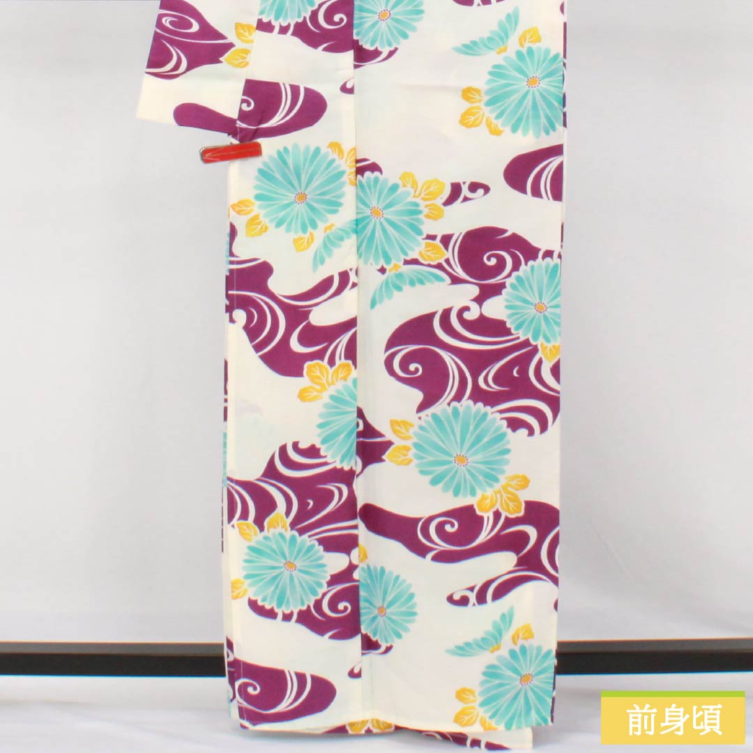 Polyester Komon (S rank) - Height 163cm, Sleeve-to-sleeve 67cm, Unlined, Milky White, Stenciled, Flowing Water and Chrysanthemum pattern, Washable Kimono, White-based, 1115007952411