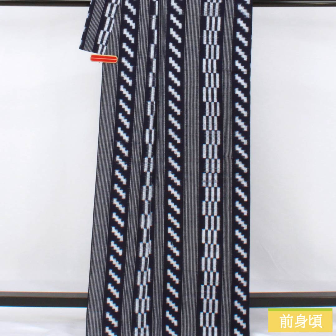 紬 木綿 Sランク 身丈167.5cm 裄丈65cm 褐色(かちいろ) 久留米絣 単衣 紺系 1116004392518