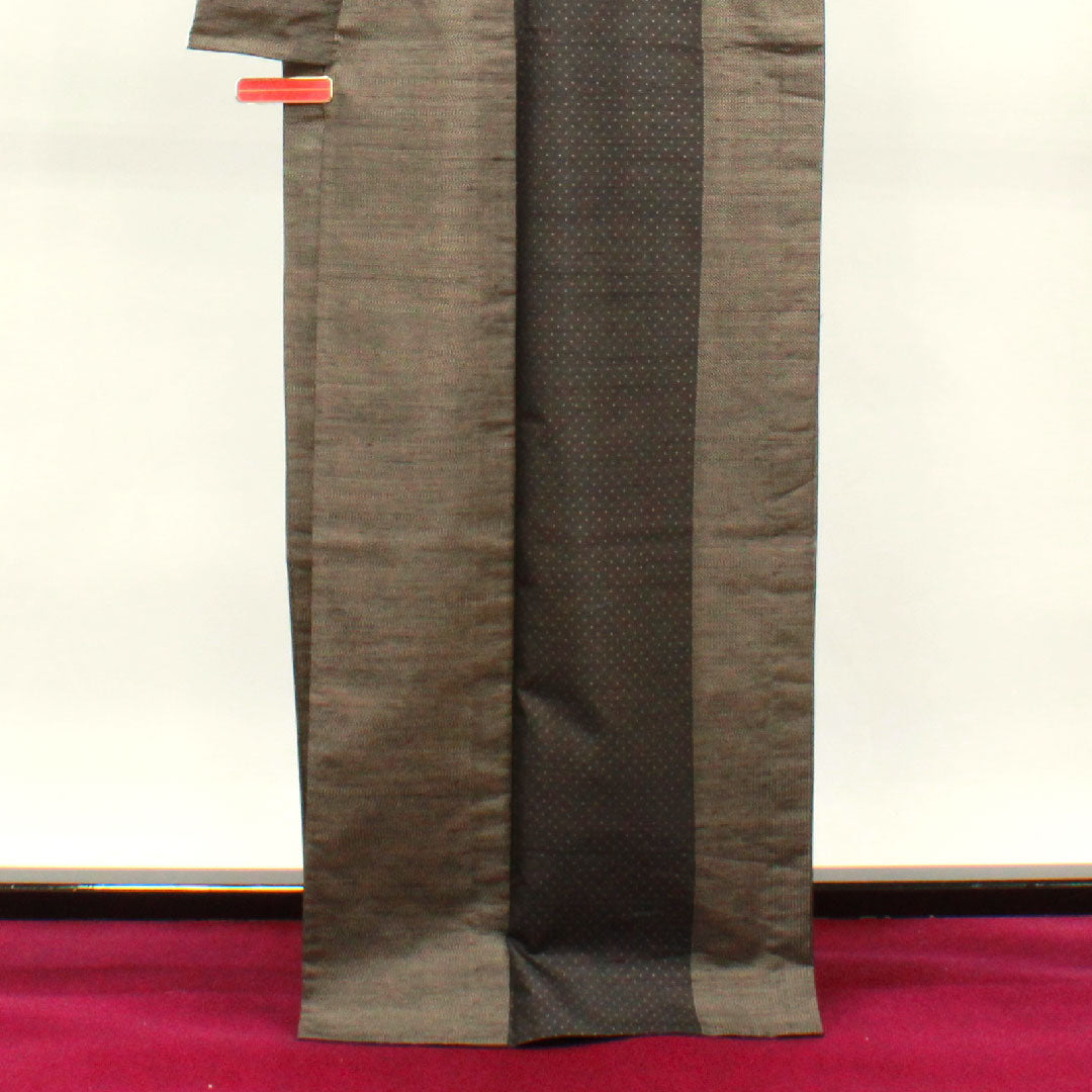 Tsumugi Length 167.5cm Sleeve length 66cm Dark grey Geometric pattern Pure silk A rank Single layer Brown 1116002713514