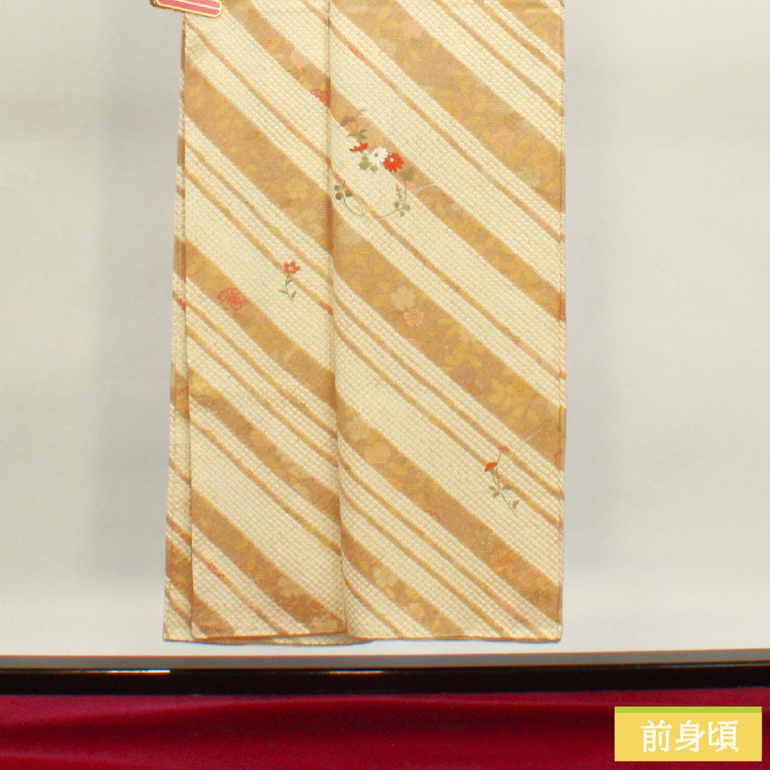 Homongi, pure silk, lined, length 150cm, sleeve length 62.5cm, walnut color, tie-dye, Kyoto yuzen, embroidery, floral pattern, S rank, beige, 1112004452125