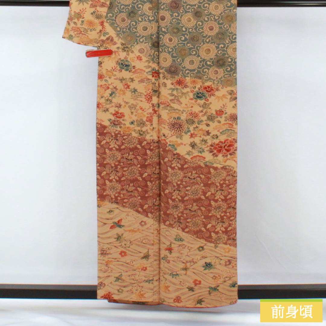 訪問着 正絹 Sランク 袷 身丈157cm 裄丈62.5cm 淡朽葉色(うすくちばいろ) 作家物 京紅型 吉祥文様 松竹梅 菊 橙系 1112007382326
