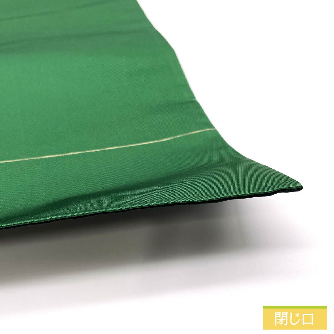 Dark green silk obi with a kiribame (traditional Chinese flower) design, tachiwaku (standing wave) pattern, and diamond pattern. Length: 444cm. S-rank. Semi-formal. Green. Product code: 1123014952319.