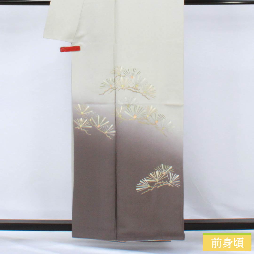 Visiting Kimono, Pure Silk, S Rank, Lined, Length 158.5cm, Sleeve Length 65cm, White Gray (Shironezui), Saga Nishiki, Decorative Nishiki, Toshio Kojima, Matsuba (Pine Needle) Design, Tsukesage, Gray, Item Number 1112006452322