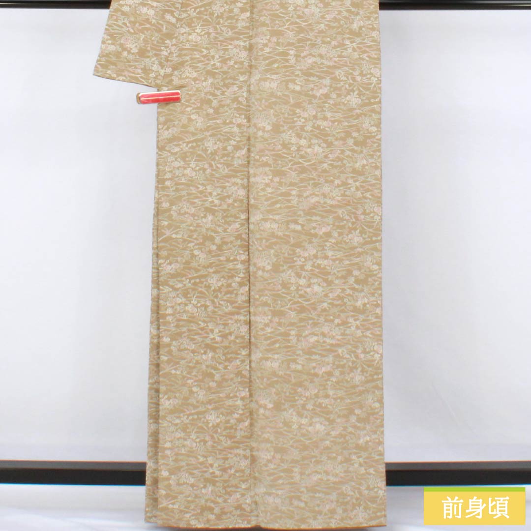 Komon (small pattern) kimono, pure silk, S rank, length 162cm, sleeve length 66cm, lined, naikisusutakeiro (soot-colored bamboo), crepe fabric, plant and folk art design, Chayatsuji, shrink-proof, beige, product number 1115007752425
