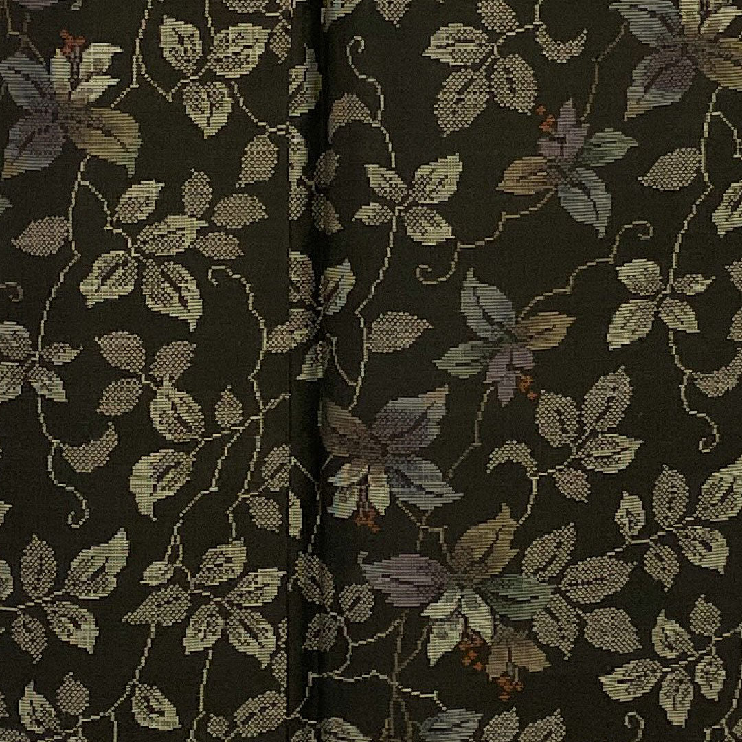 Oshima Tsumugi, Length 156cm, Sleeve length 63cm, Warp and weft ikat, Floral pattern, Pure silk, S rank, Lined, Black, 1116001192310
