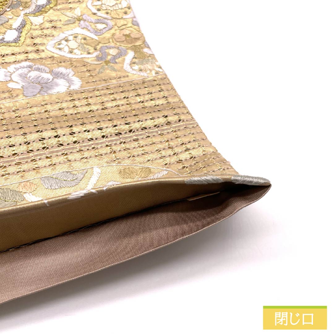 Pure silk walnut-colored obi featuring Chinese flowers and Suwatou embroidery. Length: 444cm. S rank. Six-pass obi. Formal. Beige. Product code: 1123014142325