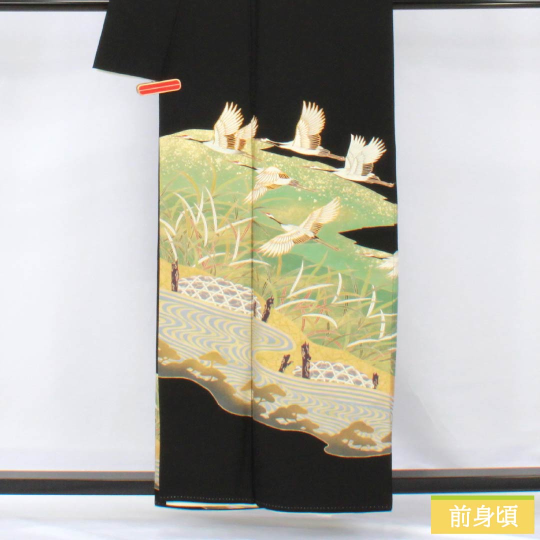 Black Tomesode (Tomesode) - Pure Silk, Rank B, Length 157cm, Sleeve Length 64.5cm, Lined, Five Crests (Gosan-kiri), Designed with a Paulownia Pattern, Crane, Pine, and Flowing Water - Black, Item Number: 1111001914310