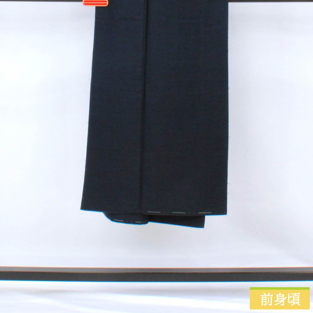 男物 正絹 Sランク 身丈135cm 裄丈67cm 濃紺色(のうこんいろ) ひげ紬 しつけ糸付き 袷 紺系 1119001472318