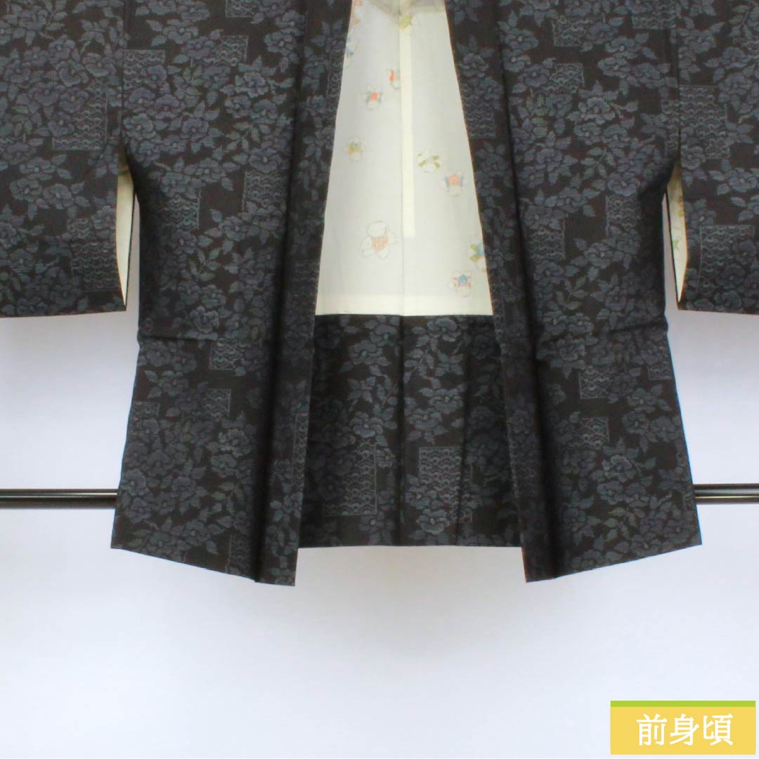 Haori (Japanese traditional kimono jacket) made of pure silk, S-rank, with a floral design by Murayama Oshima, length 75.5cm, sleeve length 62.5cm, and a black, lined lining. Includes a haori cord. Product number: 1117001352910