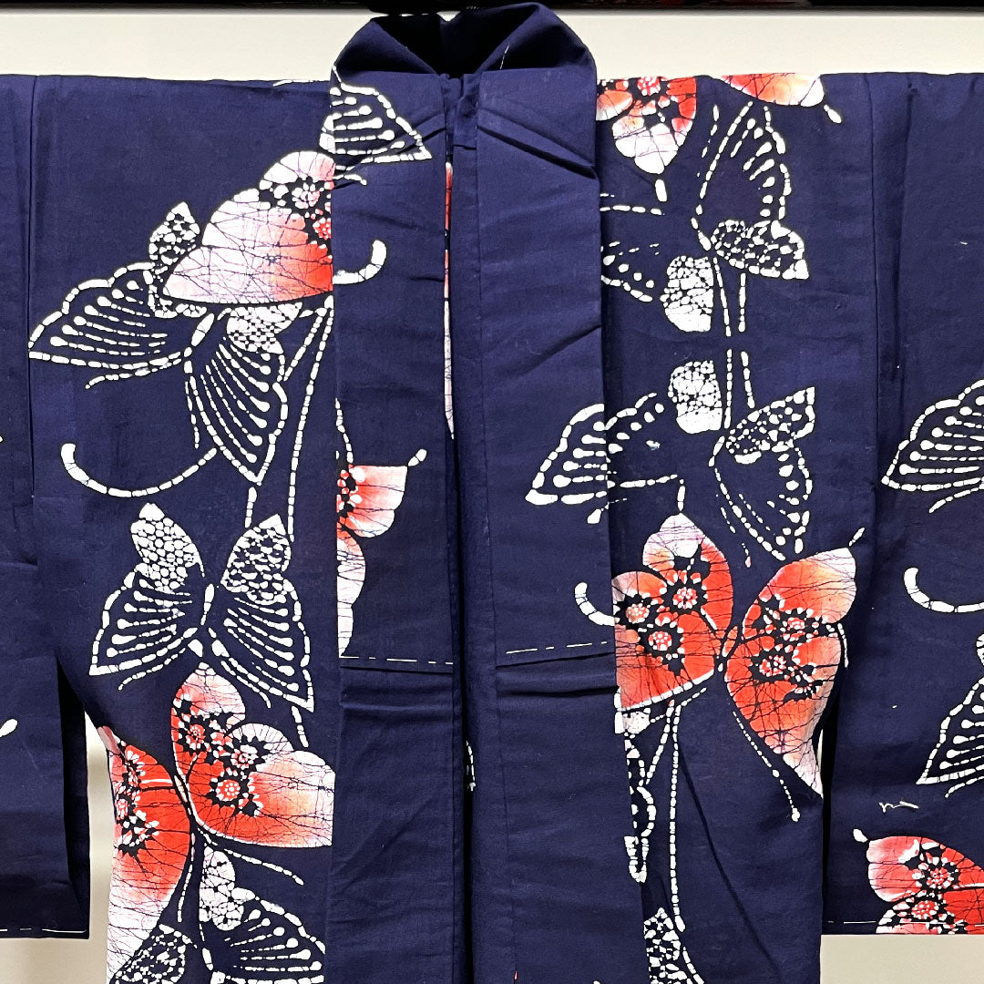 浴衣 しつけ糸付き 未使用品 濃紺色 蝶 木綿 Sランク 単衣 身丈160cm 裄丈62cm 紺系 1118002922418