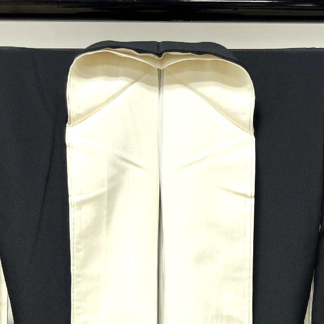 Black formal kimono, length 159.5cm, sleeve length 63cm, lined, Kyoto Yuzen, auspicious motif, circle and bottles, pure silk, A rank, five crests, black, 1111000843310
