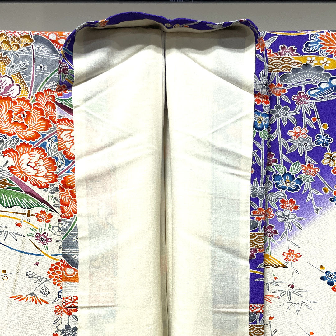 振袖 身丈162cm 裄丈65cm 袷 京紅型 松竹梅 菊 風景模様 正絹 Sランク 白系 1113001632411