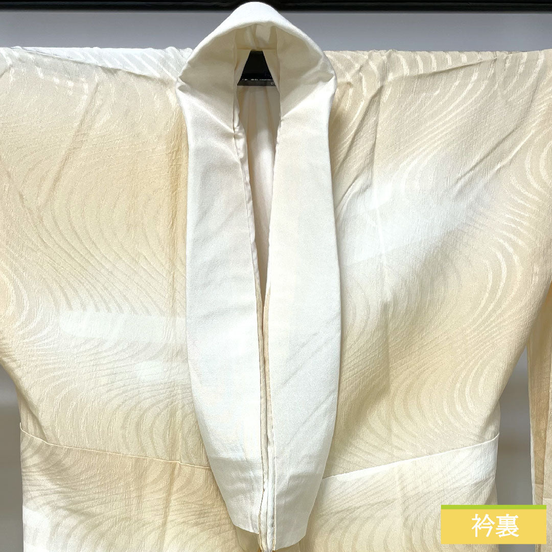 Nagajuban Silk Length 140cm Sleeve-to-sleeve 68cm Lined Tokyo Shiracha (off-white/beige) Gradation Dye Ryusui (flowing water) S-rank Beige-toned 1129000692525