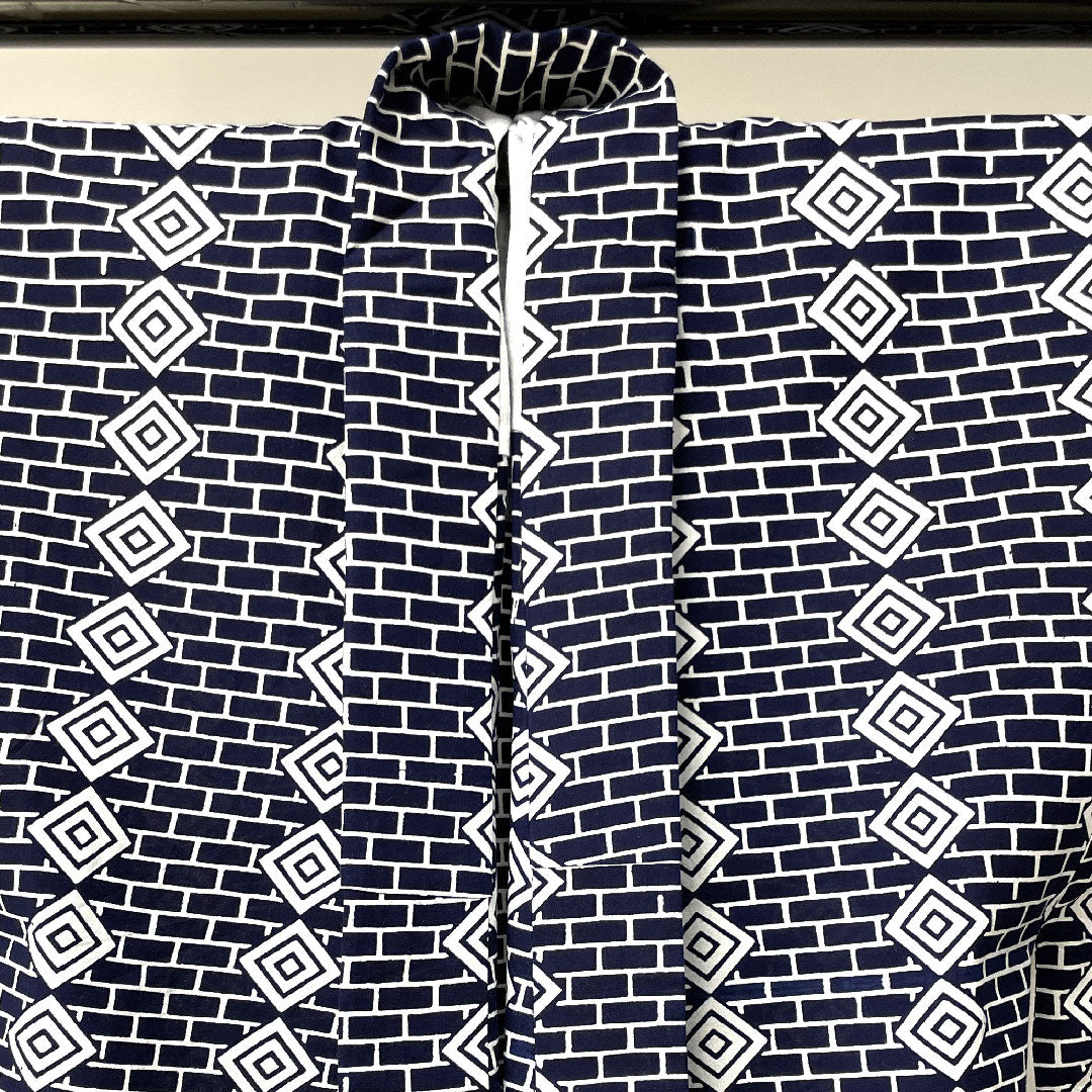 Yukata with basting thread, unused, men's, geometric pattern, cotton, S rank, single layer, length 135cm, sleeve length 67.5cm, navy blue, 1118002132118