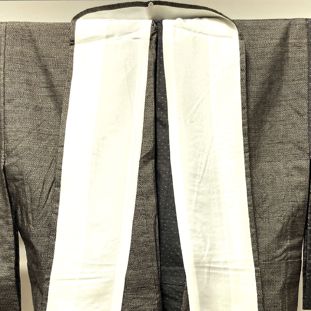 Tsumugi Length 167.5cm Sleeve length 66cm Dark grey Geometric pattern Pure silk A rank Single layer Brown 1116002713514