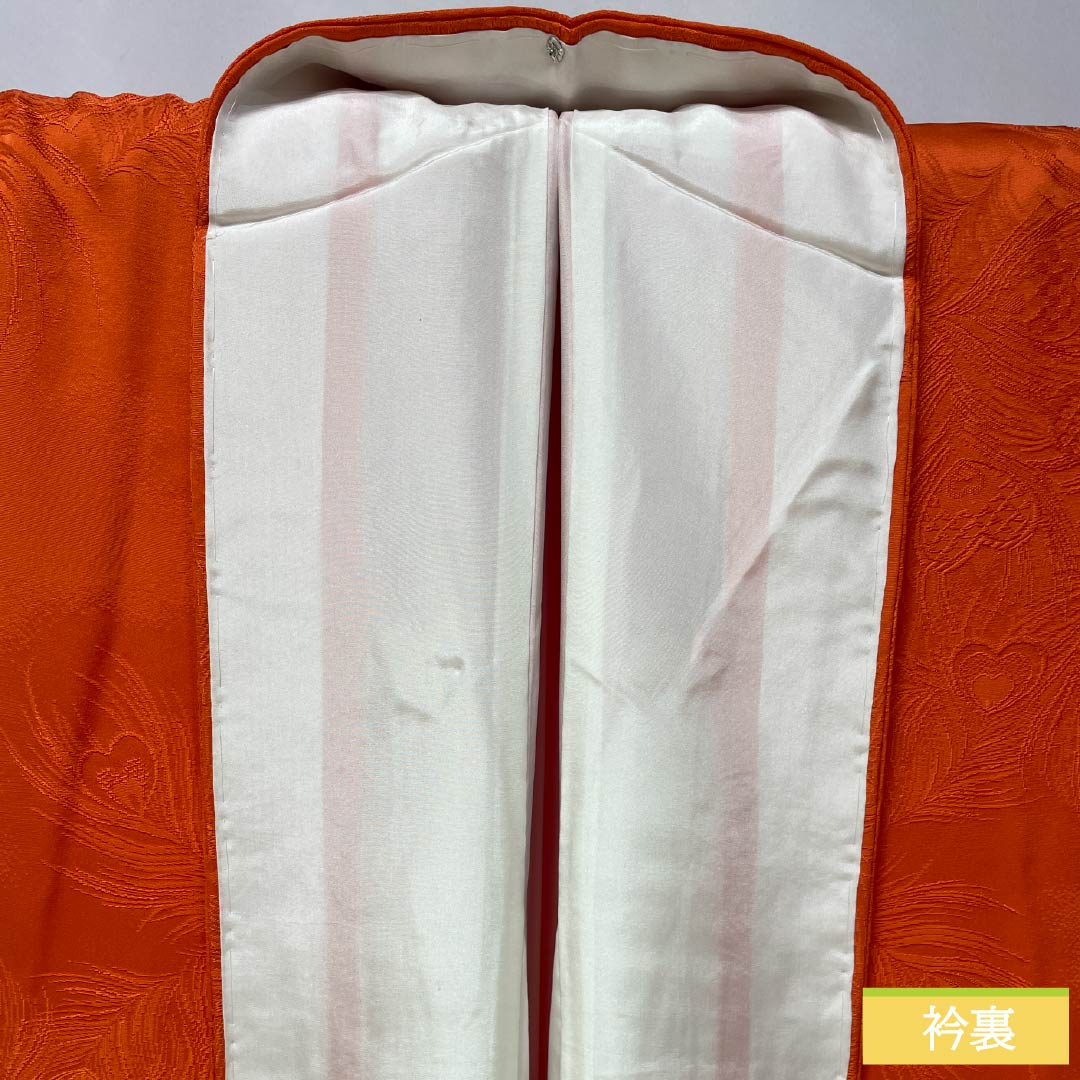 Solid-colored silk kimono, S-rank, length 165.5cm, sleeve length 64cm, Kyoto scarlet (Kyohiiro), peacock feather design, single crest, sword and katabami pattern, lined, orange, 1114002462526