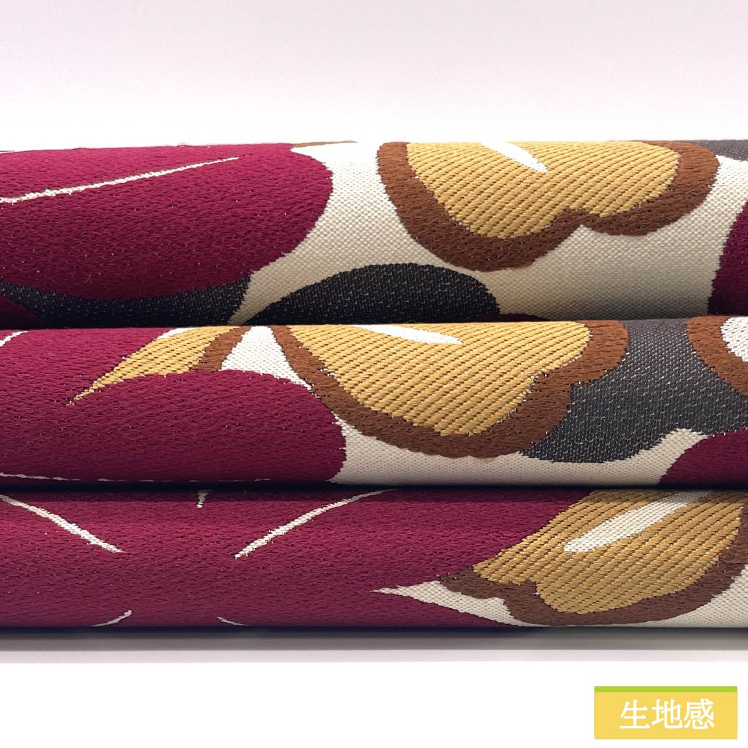Fukuro Obi (sash) made of pure silk, S-rank, in gofun-iro (white powder-colored) with a Nishijin-ori (artist-made) floral pattern. Length: 444cm. Six-fold obi. Semi-formal. White. Product number: 1123015062311