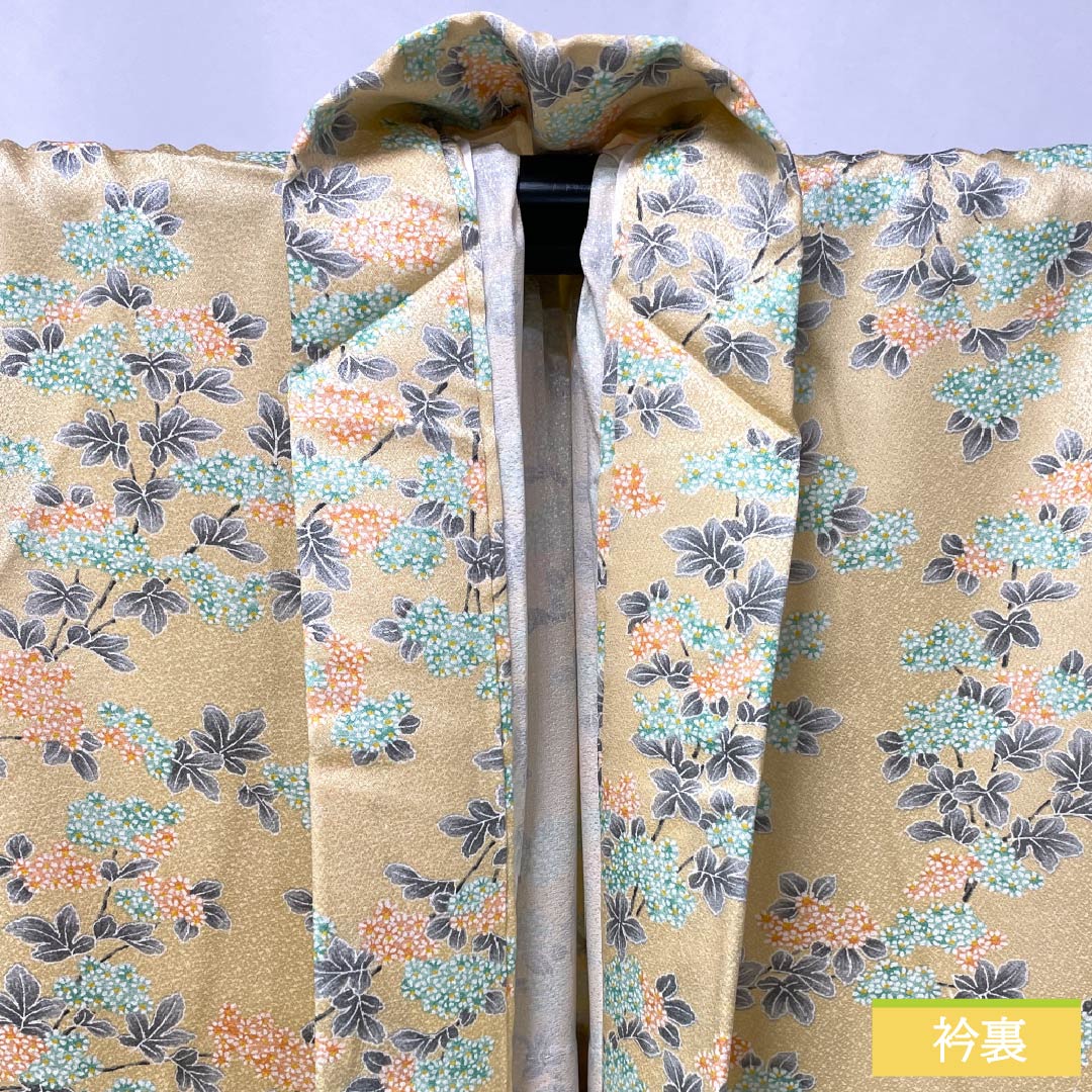 小紋 正絹 身丈162cm 裄丈65.5cm 単衣 薄柑子色(うすこうじいろ) 小花 Sランク クリーム系 1115006102415