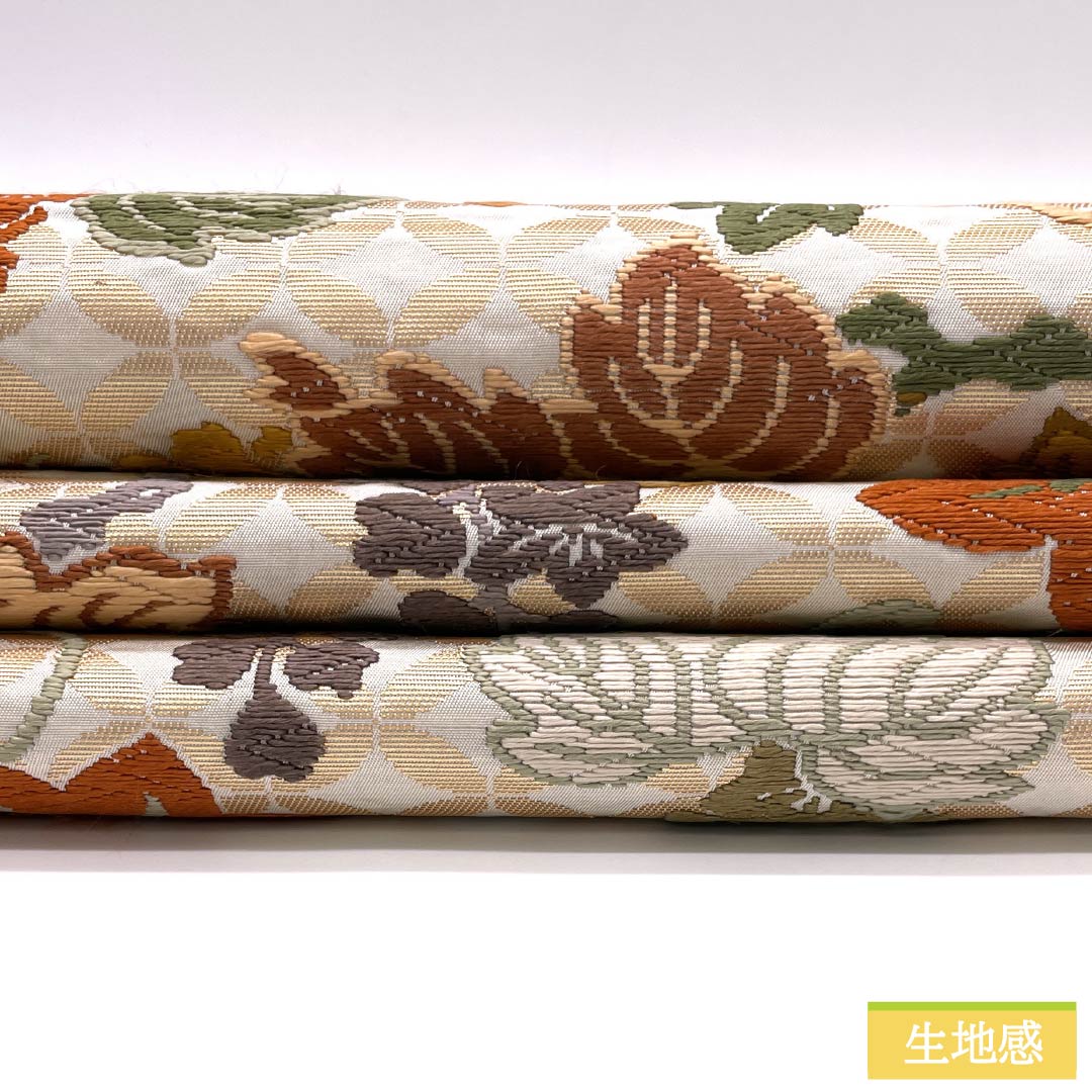 袋帯 正絹 胡粉色(ごふんいろ) 唐織 七宝桐鉄線文 帯丈422cm Aランク 六通 フォーマル 白系 1123014093311