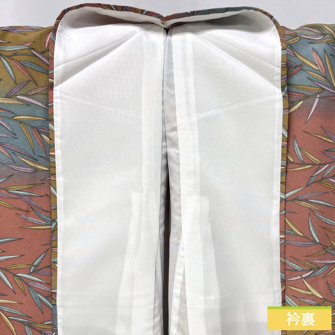 Komon (small pattern) kimono, polyester, length 164.5cm, sleeve length 67cm, lined, Choshun-iro (Choshu-iro), Rakko-iro (Rakko-iro), Aito-no-chairo (Aito-no-chairo), bamboo leaves, horizontal stripes, S rank, gradient, product number 1115006252499
