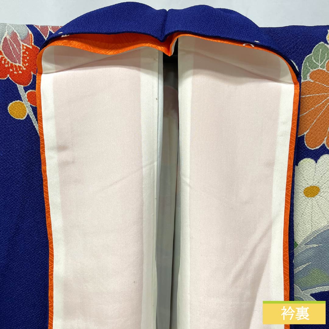 Furisode (long-sleeved kimono) made of pure silk, grade A, length 153cm, sleeve length 60.5cm, lined, stencil-dyed, featuring auspicious plum and chrysanthemum motifs on crepe fabric with layered collar, blue, product number 1113002233217