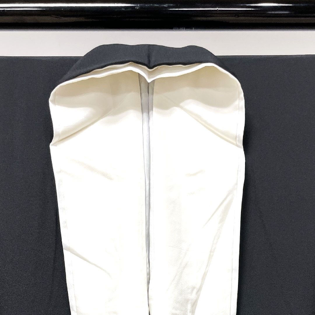 Black formal kimono, length 152cm, sleeve length 63cm, lined, artist's work, Kyoto Yuzen, rock garden pattern, bellflower, pure silk, A rank, five crests, black, 1111000923210