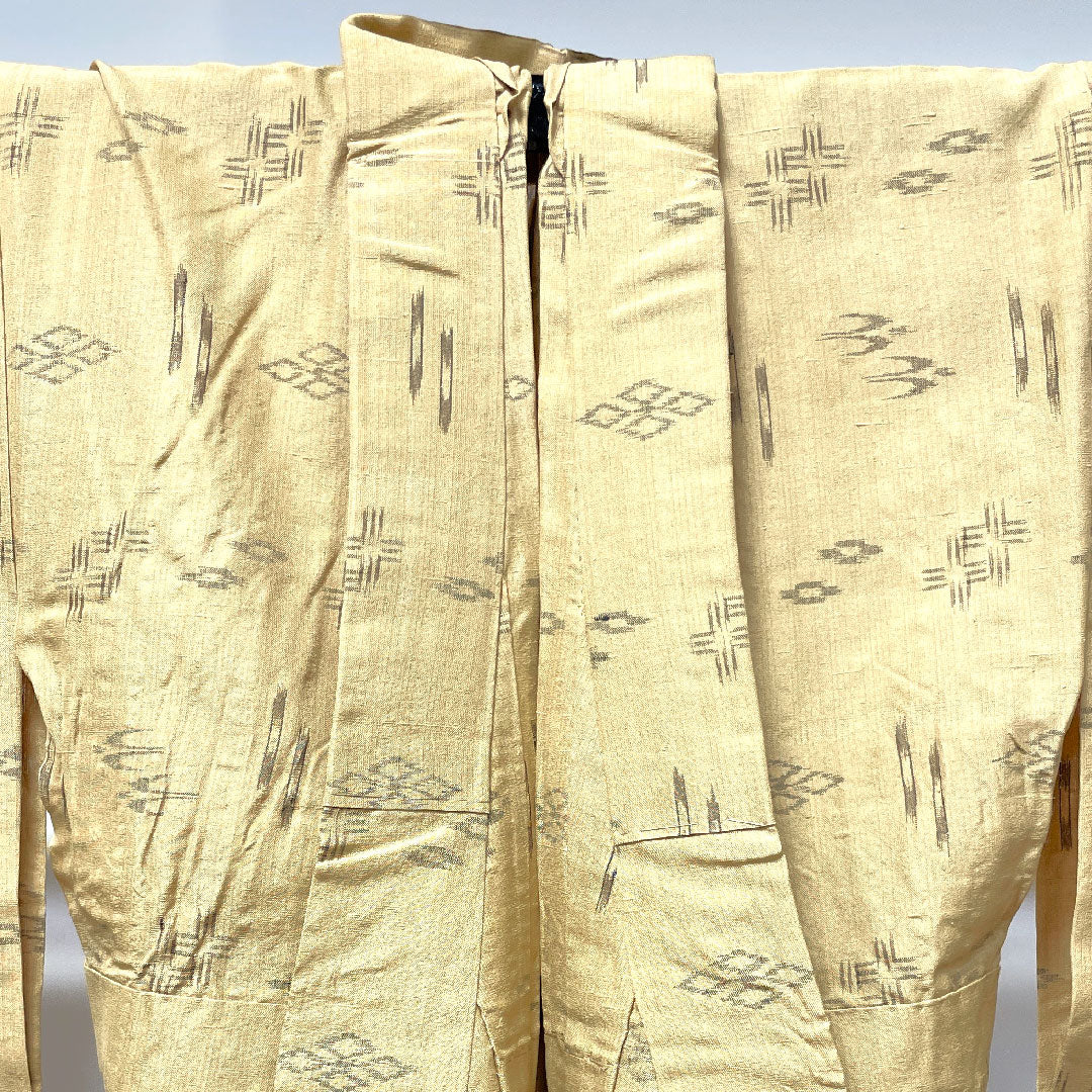Summer pure silk pongee Length 151.5cm Sleeve length 63cm Yamamomoiro (Yamamomoiro) Ryukyu pattern Kasuri Summer pongee Gauze S rank Beige 1132001632225