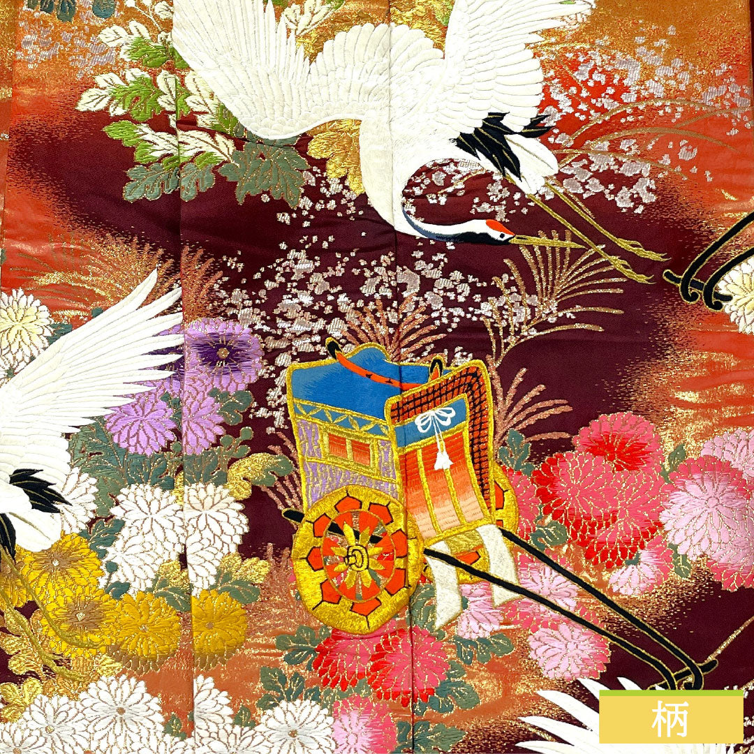 Iro-uchikake (colored kimono) made of pure silk, rank B, length 188cm, sleeve length 65cm, Karaori (traditional Japanese weave) design featuring cranes, imperial carriages, and floral motifs, lined, vermilion, 1110000904916