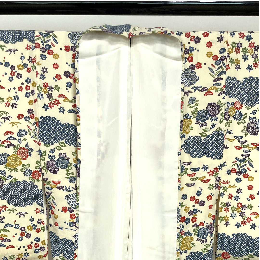 小紋 身丈162cm 裄丈63cm 袷 鳥の子色 型染 草花模様 正絹 Sランク クリーム系 1115002382415