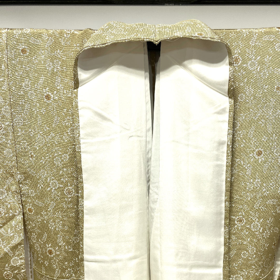 Komon Length 153.5cm Sleeve length 64cm Awase Iridescent Stencil dyeing Floral pattern Pure silk S rank Cream 1115002912215