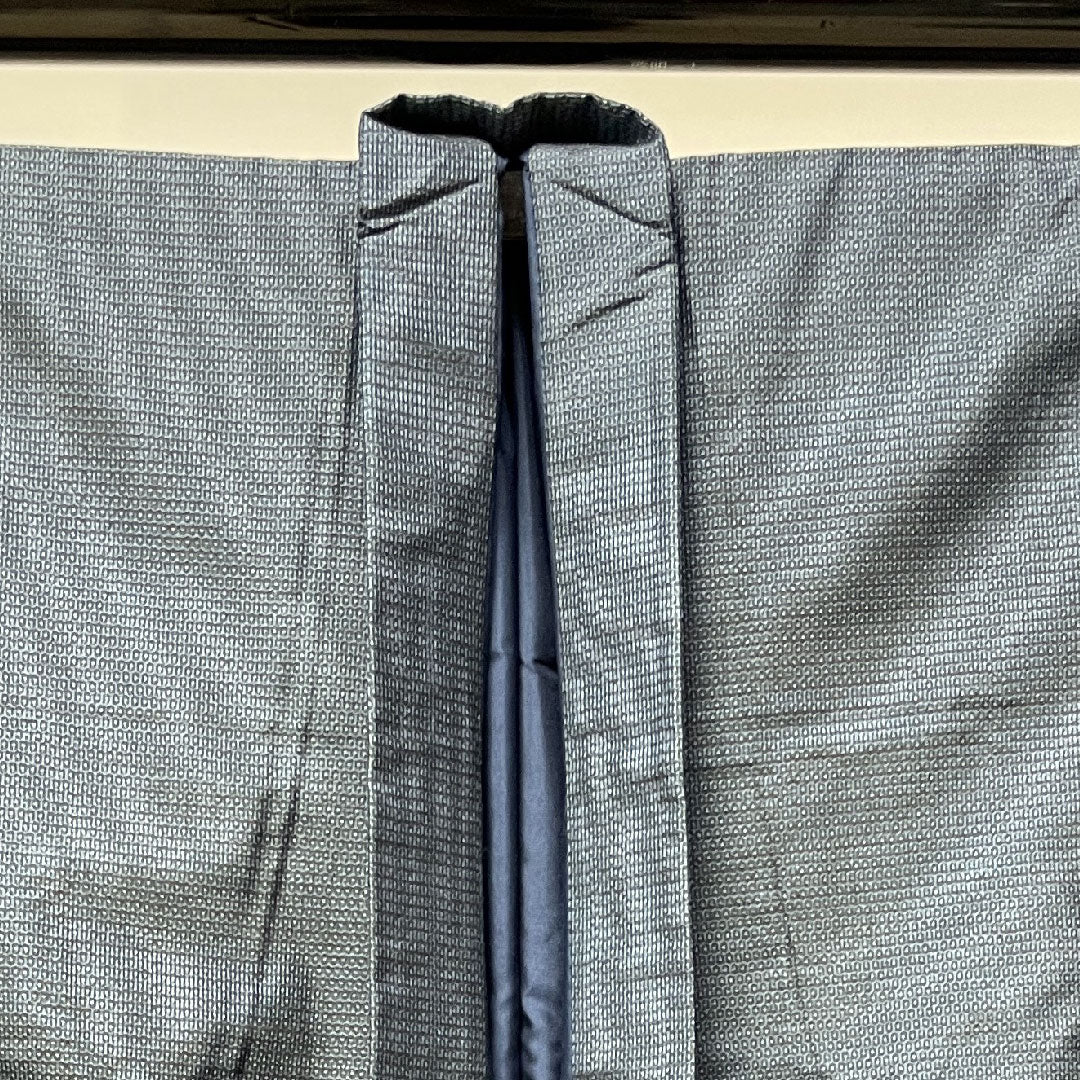Men's Length 142.5cm Sleeve length 66.5cm Oshima Tsumugi ensemble Warp and weft ikat Pure silk S rank Awase Navy blue 1119000482418