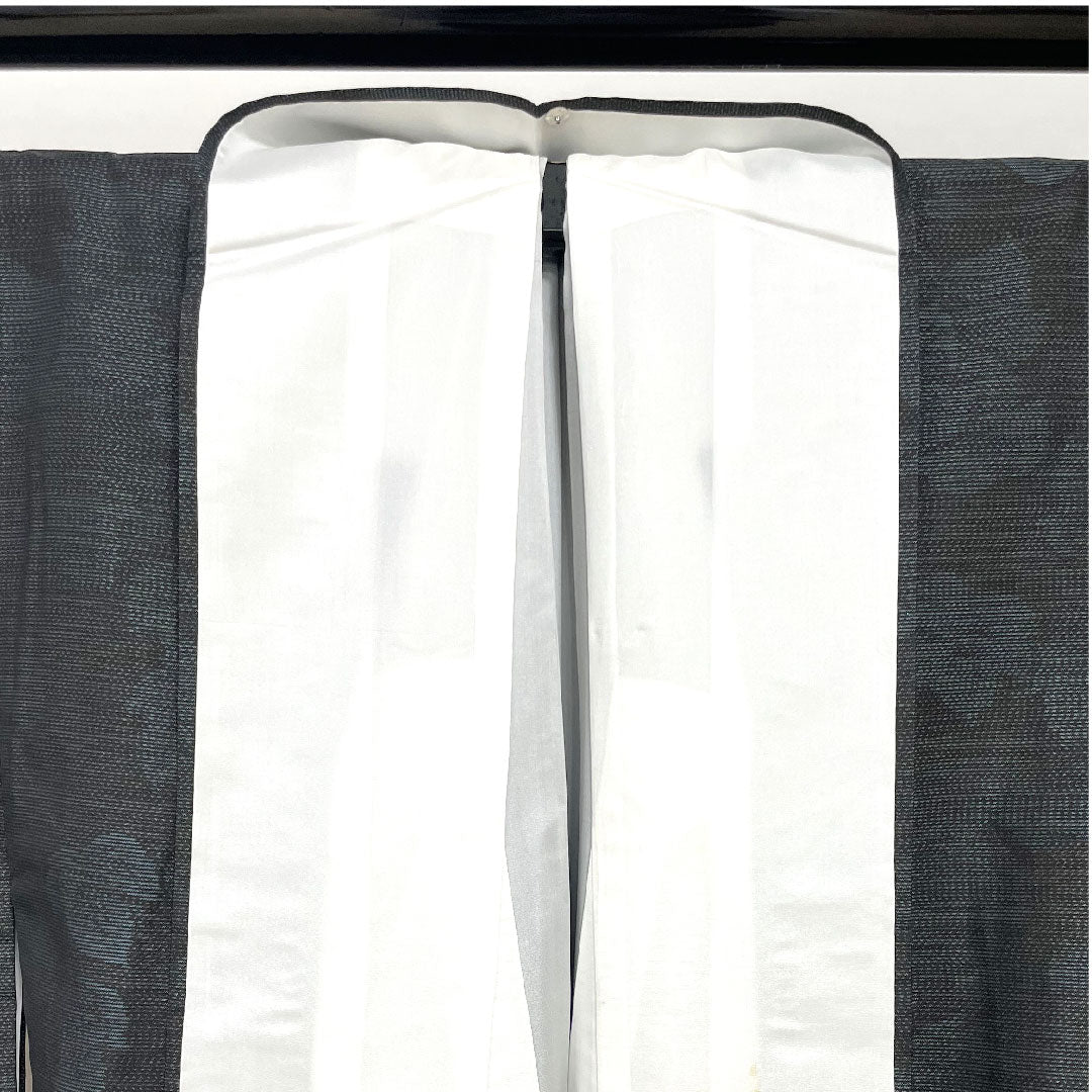 Oshima Tsumugi, Length 159.5cm, Sleeve length 64cm, Weft-total Kasuri, Ivy pattern, Pure silk, A-rank, Lined, Navy blue, 1116001823318