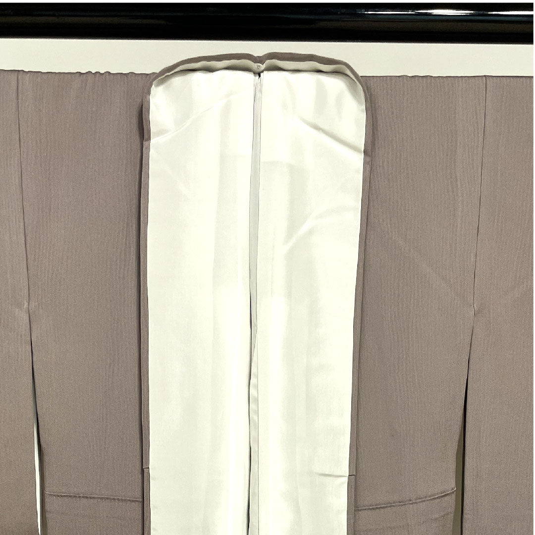 Homongi (formal kimono) Length 164cm Sleeve length 67cm Cherry gray Kyo-Yuzen Aoi Yin ring with thin medium sword Katabami Pure silk S rank Gray 1112001772422
