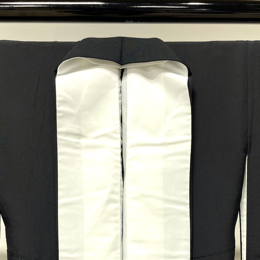 Black Tomesode, Length 158cm, Sleeve Length 63.5cm, Awase, Kyoto Yuzen, Landscape Pattern, Circle with Different Arrows, Pure Silk, A Rank, Five Crests, Black, 1111000833310