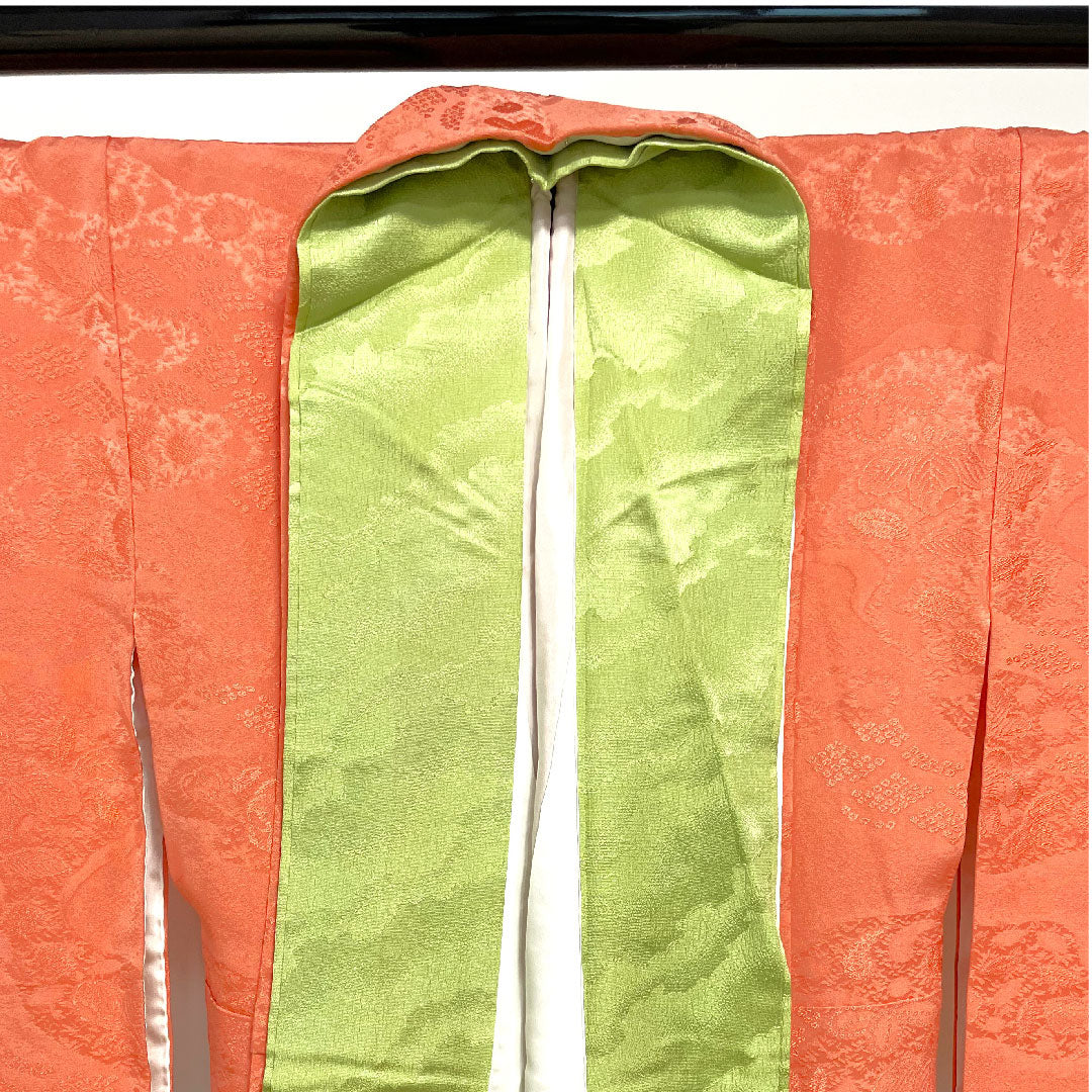 Solid color, medium red, Tsujigahana, Sword and Scissors, Length 155.5cm, Sleeve length 64.5cm, Lined, Pure silk, S rank, Vermilion, 1114000492316