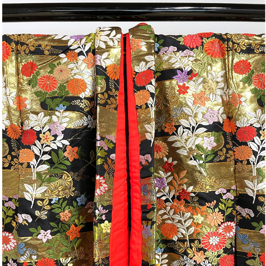 Irodourikake (colored kimono) Length 191cm Karaori (Japanese-style weave) Floral pattern Pure silk S rank Awase Black 1110000162910