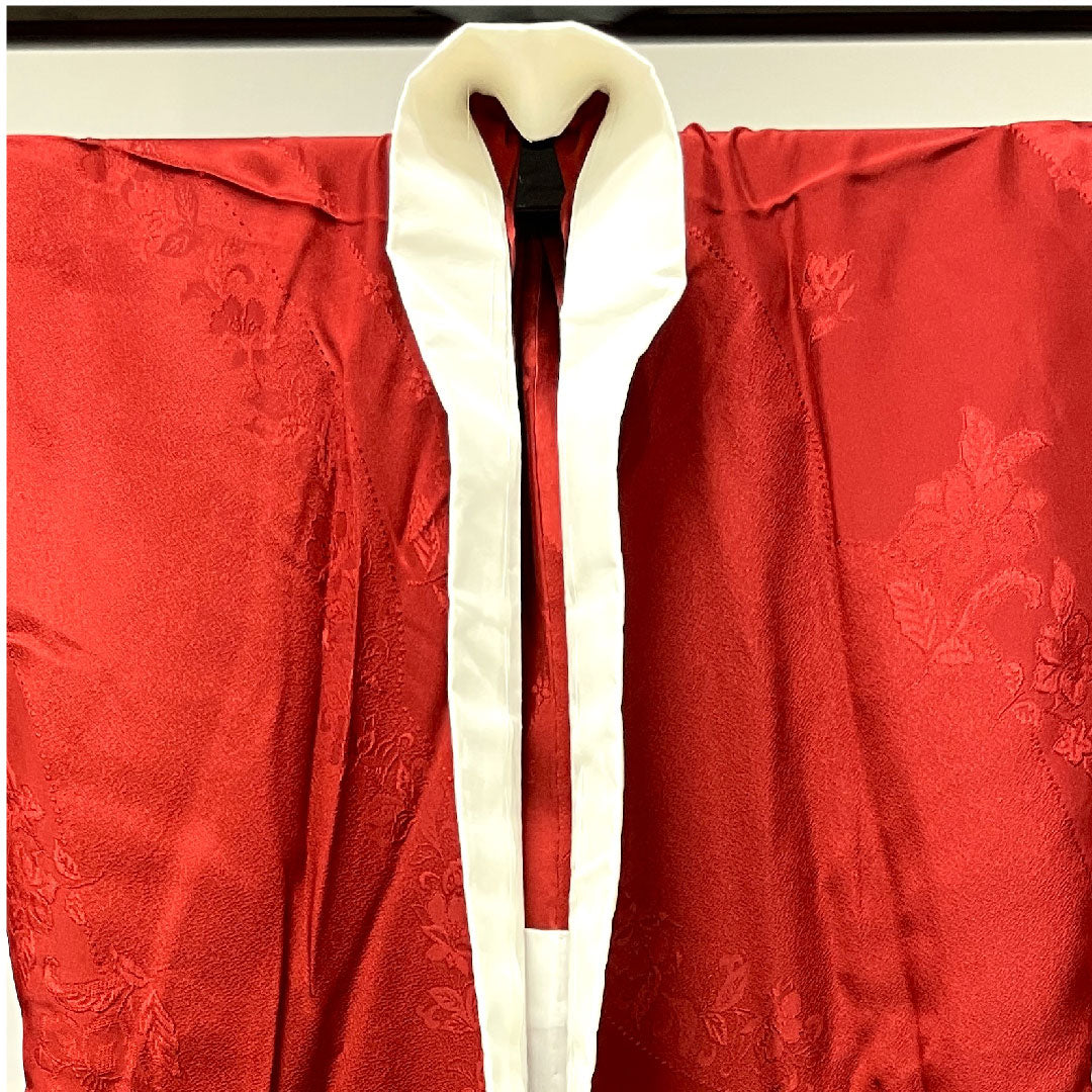 Nagajuban (long undergarment) made of pure silk, length 134cm, sleeve length 69.5cm, for single layer furisode, crimson, floral pattern, rank S, red, 1129000372412