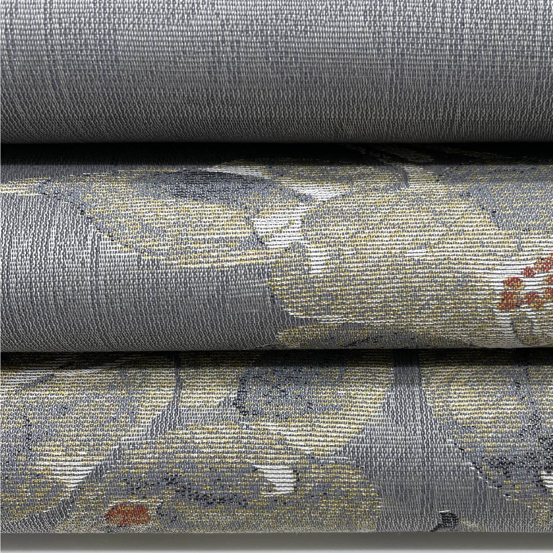 Fukuro obi (light dull color) with plum blossom, dew grass and checkered pattern, by an artist, obi length 432cm, pure silk, rank S, point pattern, casual, gray, 1123008902322