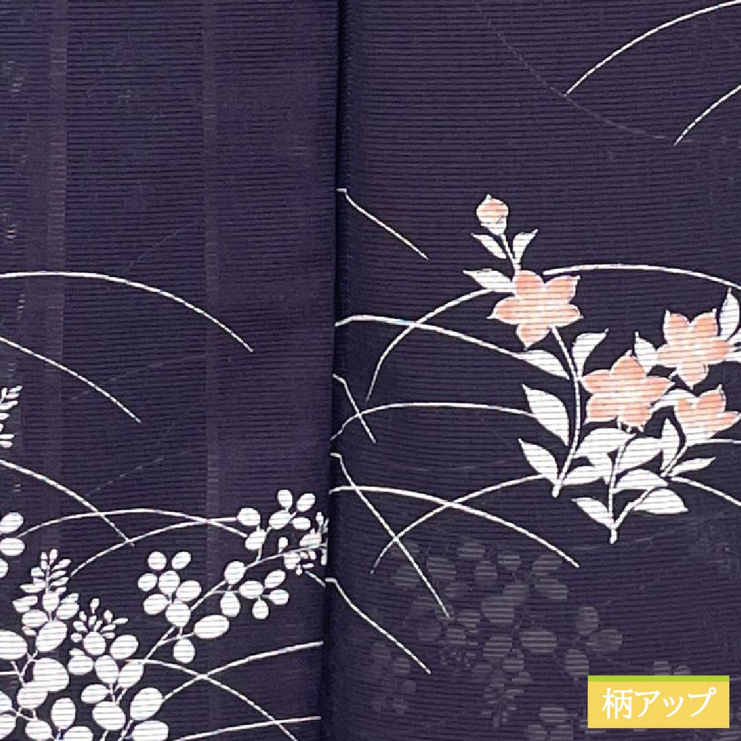 夏物 ポリエステル 小紋 身丈158cm 裄丈63cm 紫烏色(しうしょく) 露芝 草花 洗える着物 絽 Bランク 紫系 1132002044320