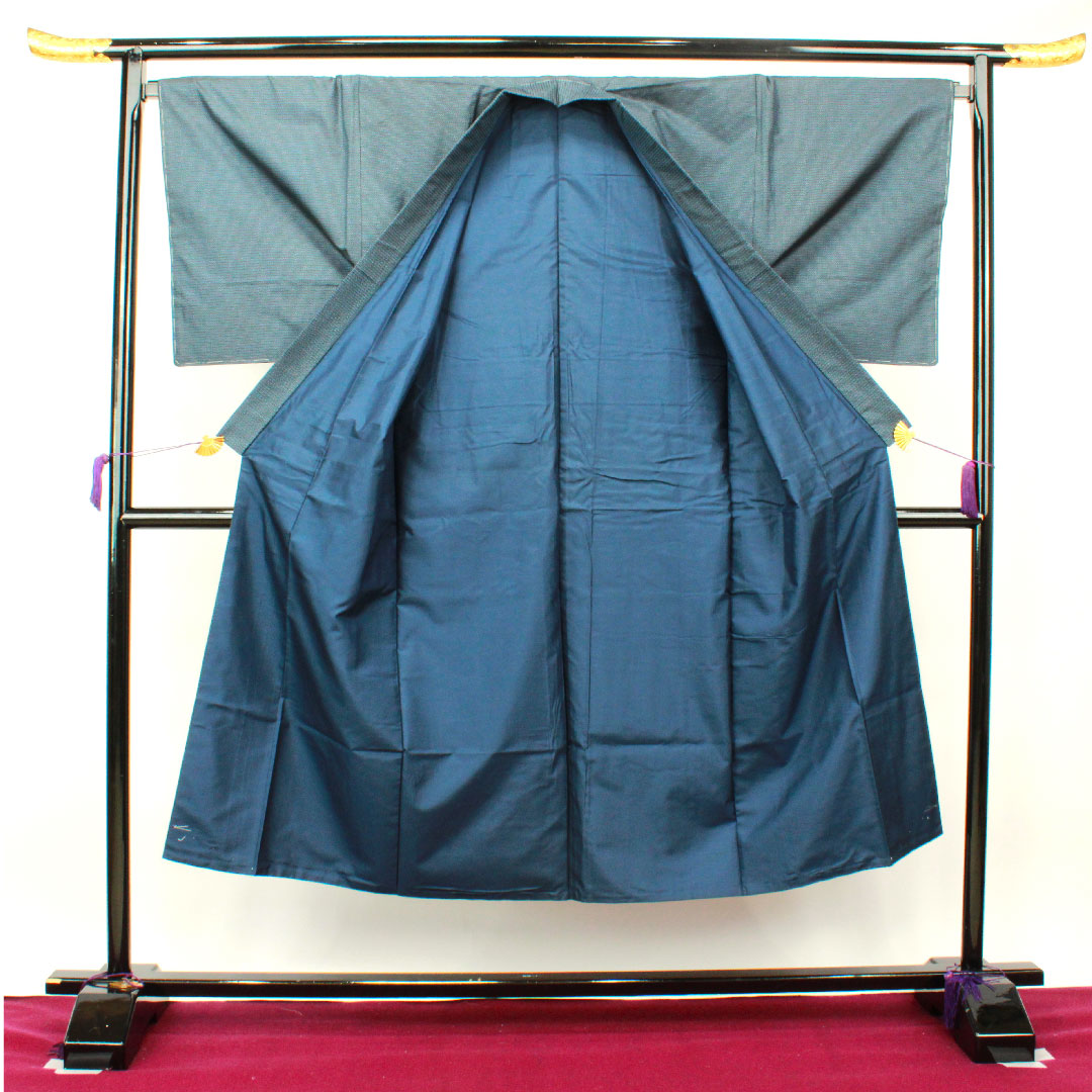 Men's Length 142.5cm Sleeve length 66.5cm Oshima Tsumugi ensemble Warp and weft ikat Pure silk S rank Awase Navy blue 1119000482418