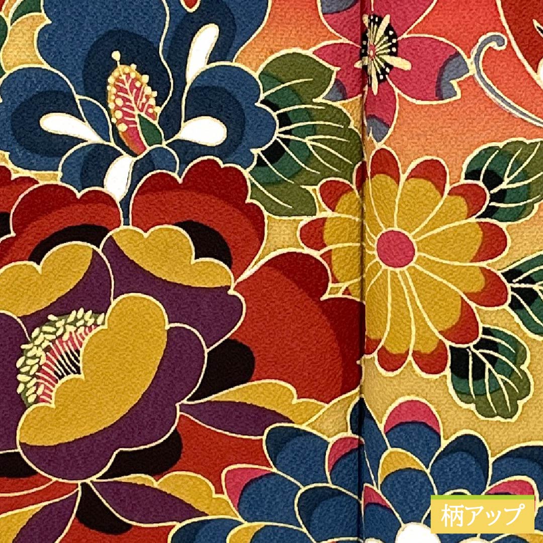 Kimono (Furisode) - Silk - S Rank - Length: 167cm, Sleeve-to-sleeve: 68cm - Lined - Pomegranate Red - Kyo-Bingata - Auspicious Patterns - Butterflies, Cherry Blossoms, Chrysanthemums - Red Tones - 1113002772512
