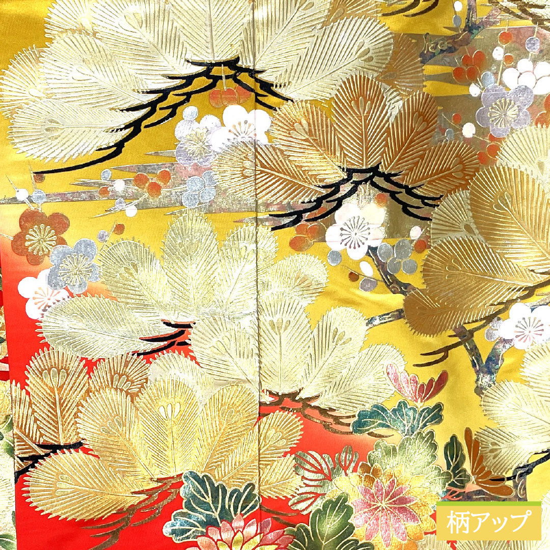 Iro-uchikake (colored kimono) made of pure silk, grade A, length 185cm, sleeve length 66.5cm, gold-plated design featuring pine, bamboo, plum, and chrysanthemum motifs, lined in red, product number 1110000933912
