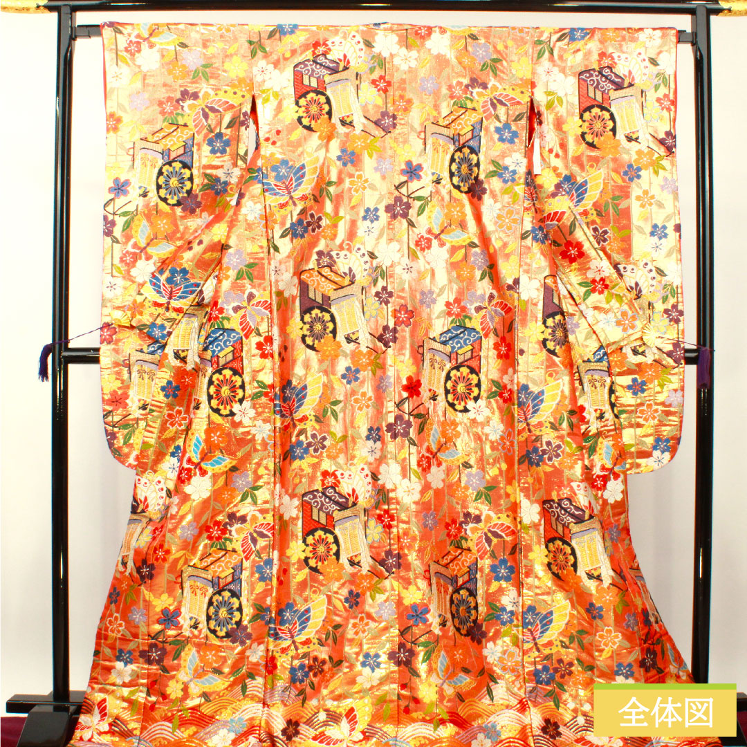 Colored uchikake, pure silk, length 187cm, sleeve length 67cm, scarlet, Karaori, Imperial carriage, Seigaiha, auspicious motif, S rank, lined, vermilion, 1110000782916