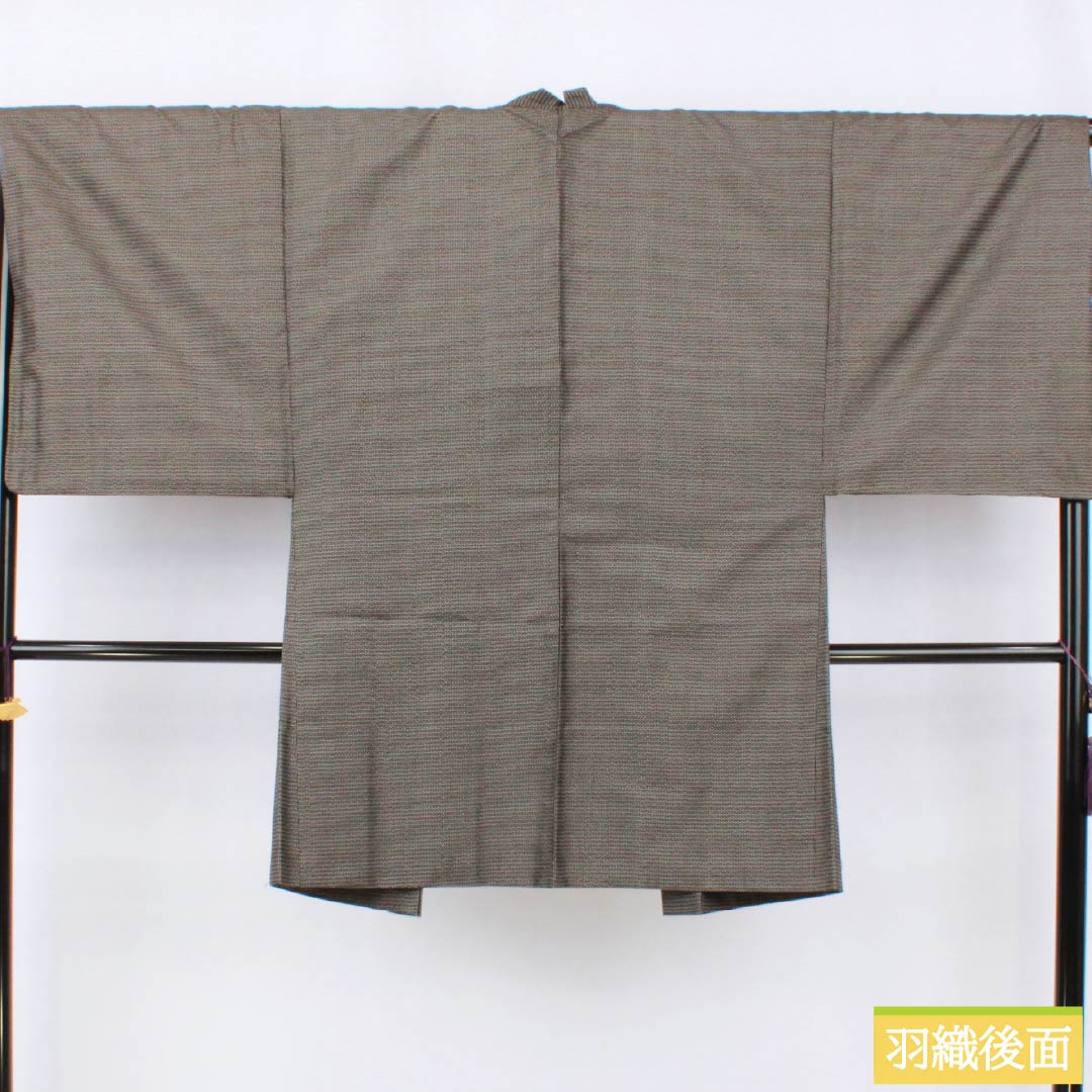 男物 正絹 Aランク 身丈145.5cm 裄丈68.5cm 大島紬 100亀甲 アンサンブル 袷 黒系 1119001483410