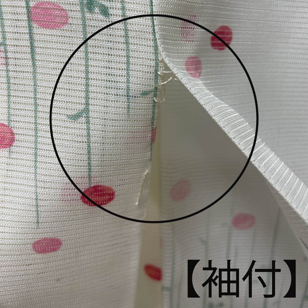 夏物 ポリエステル 小紋 身丈153.5cm 裄丈62.5cm 白百合色(しらゆりいろ) 花模様 絽 Bランク 黄系 1132000264223